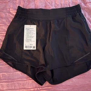 black lululemon shorts